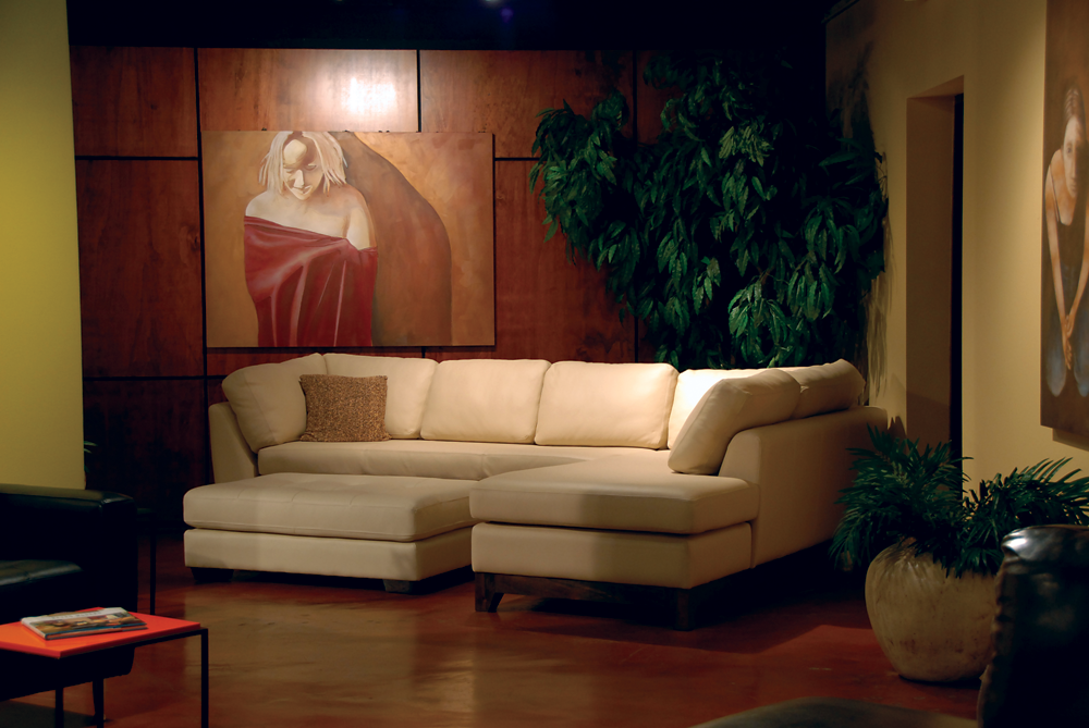 Urban Leather Sofa (73–85)